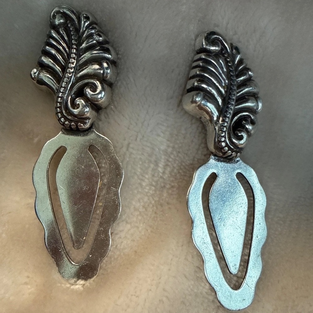 Brighton Silver Tone Leaf Scroll Bookmark EUC beautiful set of 2